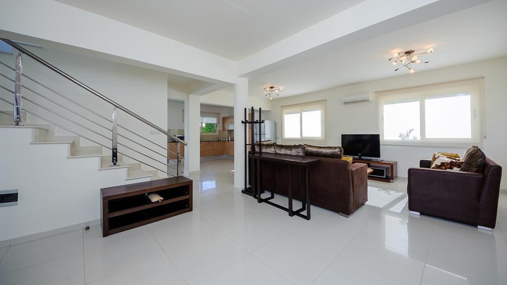 Pernera Holiday Villa 015 프로타라스 객실 사진